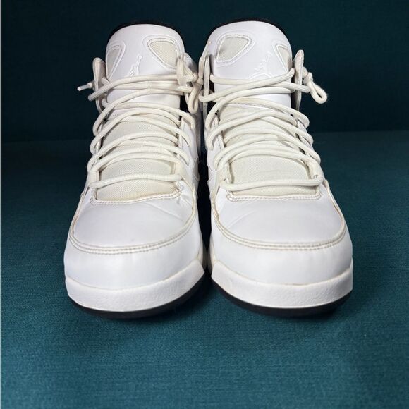 Size 7Y/8.5Women - Nike Jordan white/black,silver shoes - Picture 5 of 9